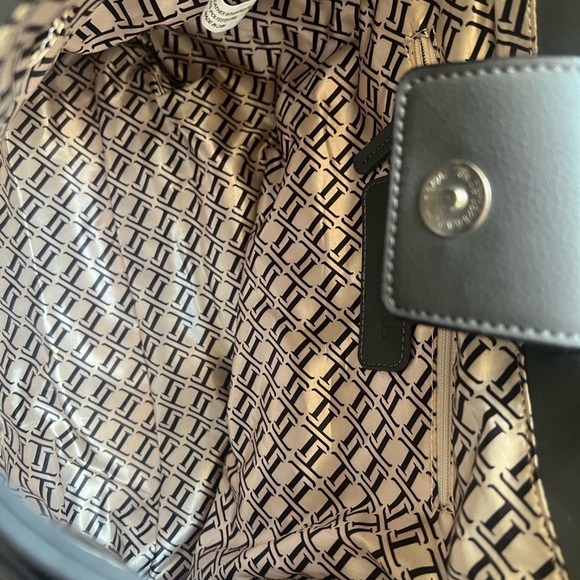 Tignanello Large Charcoal Leather Shoulder Bag With Crossbody strap NWOT - Picture 5 of 5